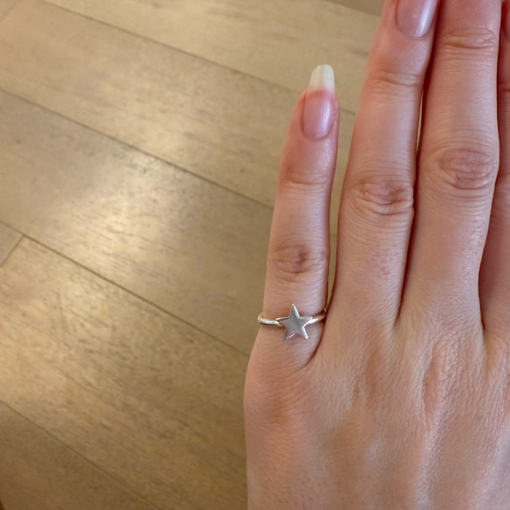 100% sterling silver Star Ring